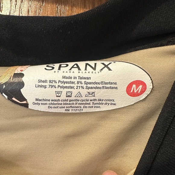 Spanx lined pull on wide leg crop slacks - Picture 2 of 3